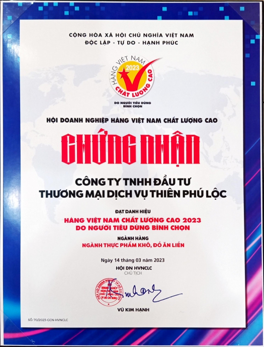 Yến Sào Cung Đình đón nhận Chứng nhận Hàng Việt Nam chất lượng cao 2023
